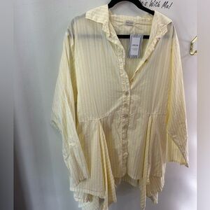 Krista Larson yellow and white pinwheel button down blouse NWT